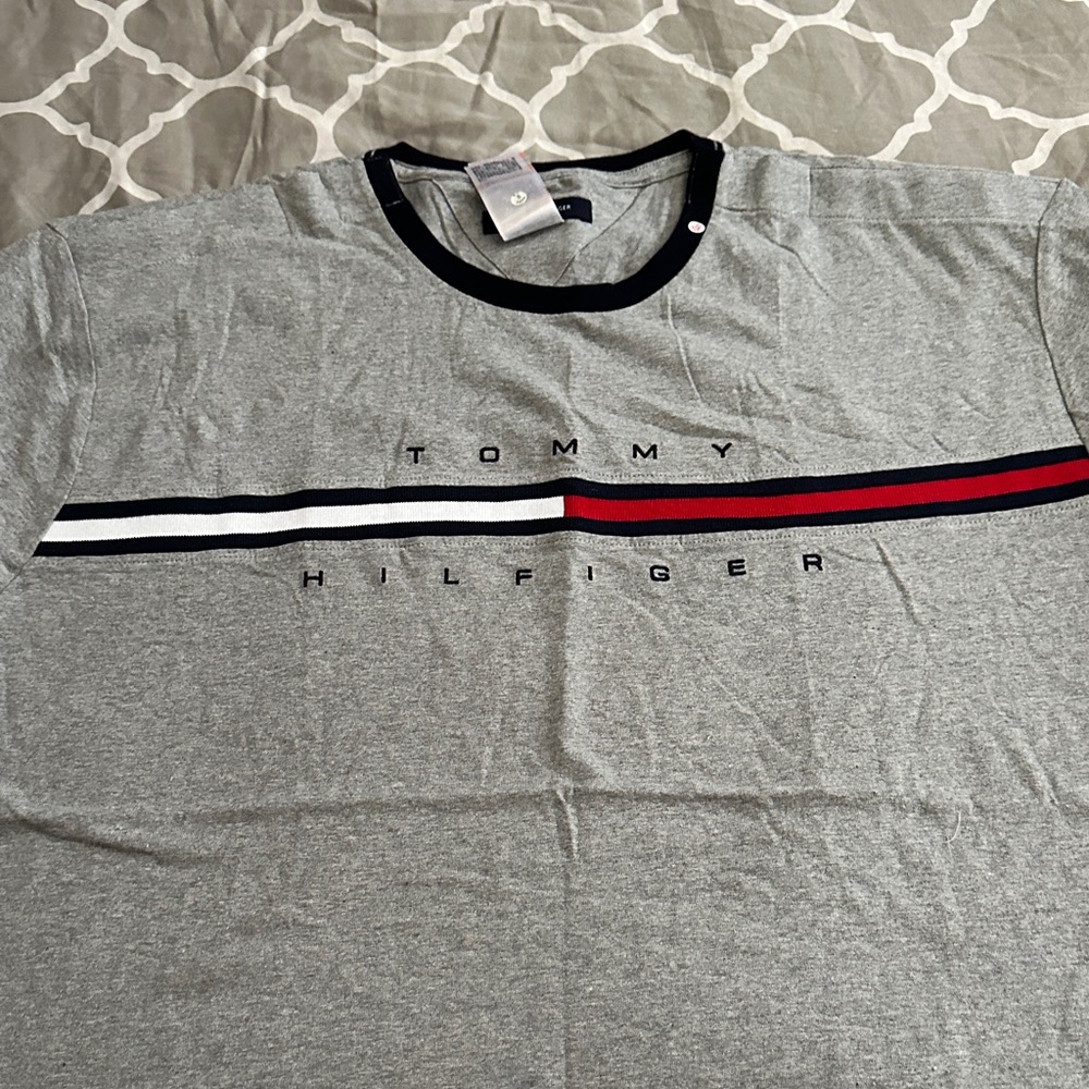 Tommy Hilfiger Gray Tee with Red and Black Accents